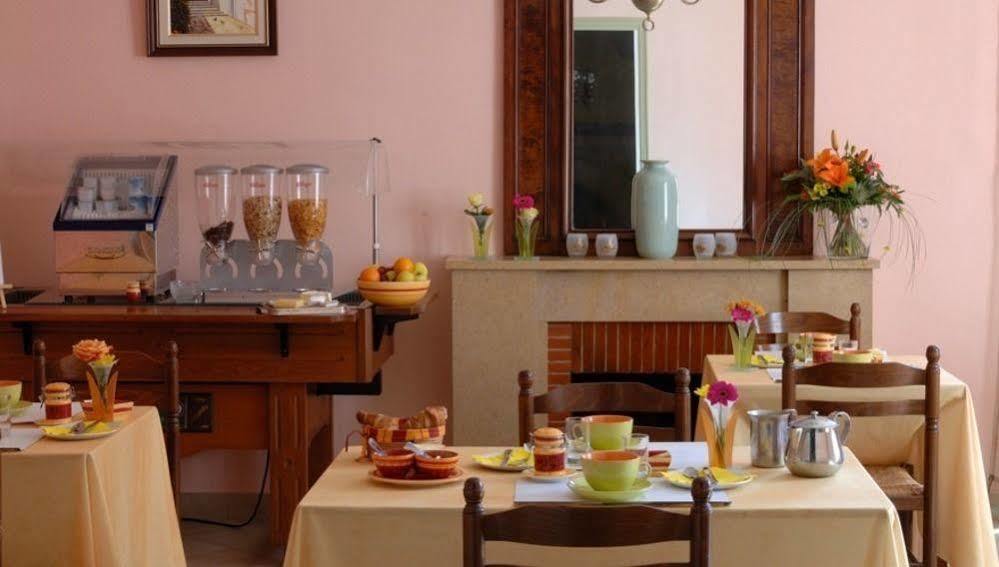 Logis Hotel Des Voyageurs Restaurant La Bonne Tabl'Hay Livron-sur-Drôme Εξωτερικό φωτογραφία