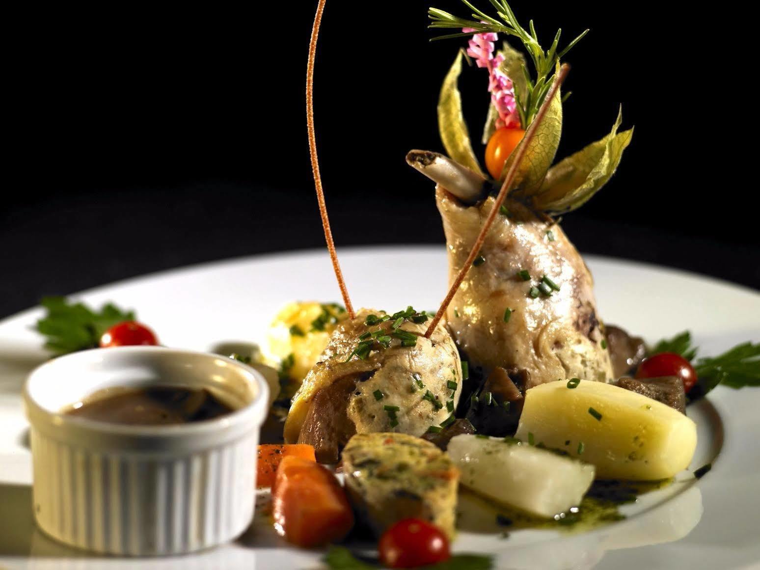 Logis Hotel Des Voyageurs Restaurant La Bonne Tabl'Hay Livron-sur-Drôme Εξωτερικό φωτογραφία
