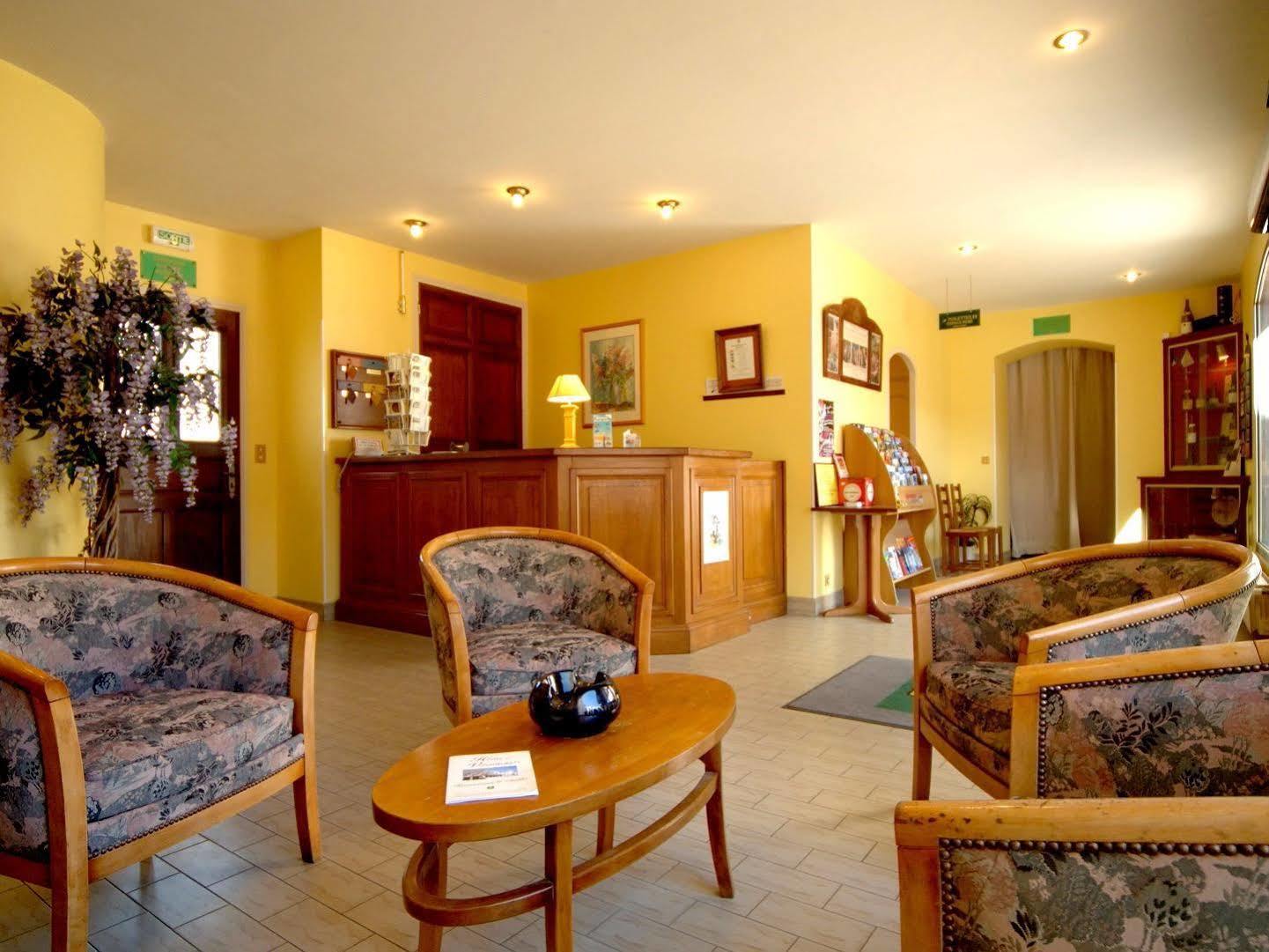 Logis Hotel Des Voyageurs Restaurant La Bonne Tabl'Hay Livron-sur-Drôme Εξωτερικό φωτογραφία